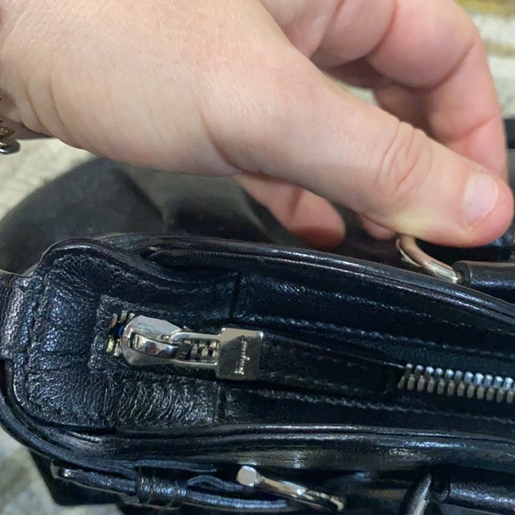 💕 Salvatore Ferragamo Italian black leather large satchel BW-21 5370 gorgeous💕 - Picture 9 of 14